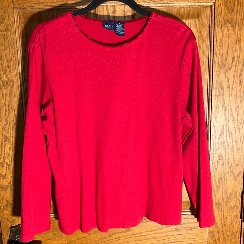 Soft sweater with tiny sparkle thruout